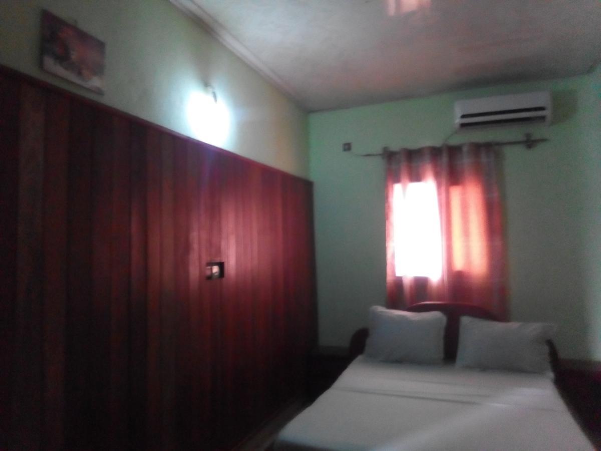 Hotel Kdv Bonabéri Exterior foto